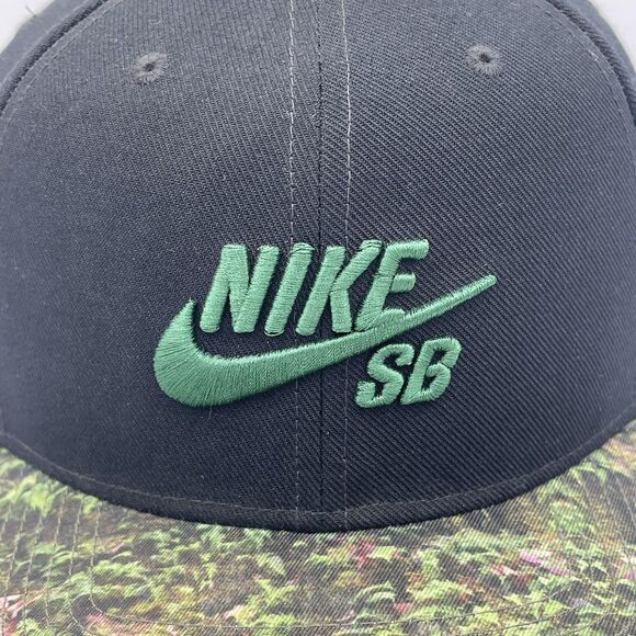 Nike SB Baseball Hat Cap SnapBack Black Woodland Camo Bill Skater Embroidered - Picture 3 of 13